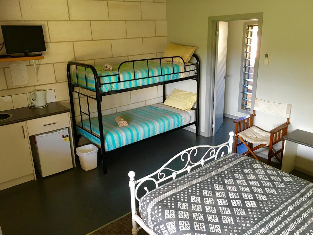 Port Campbell Guesthouse & Flash Packers Exterior foto